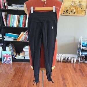 Ryderwear Black Women's Scrunch Bottom Leggings